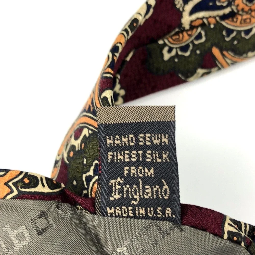 ROBERT TALBOTT STUDIO Tie Hand Sewn Silk From England Paisley Elegant Necktie